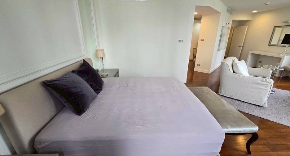 Wohnung zur Miete mit 2 Zimmer in Pathum Wan, Bangkok