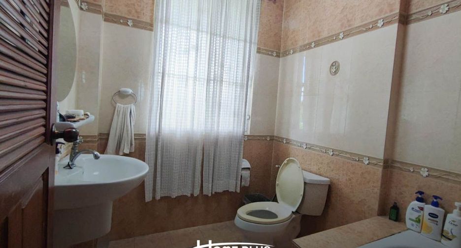 Casa en venta de 4 habitaciones en Mueang Chiang Mai, Chiang Mai