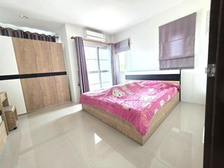 For sale 2 bedrooms townhouse in Bang Lamung, Chonburi