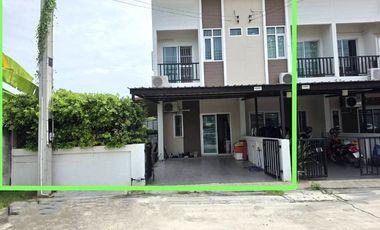 For sale 2 bedrooms townhouse in Bang Lamung, Chonburi