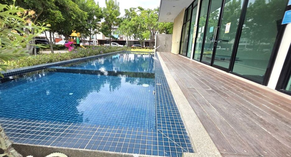 À vendre 2 chambres maison de ville à Bang Lamung, Chonburi