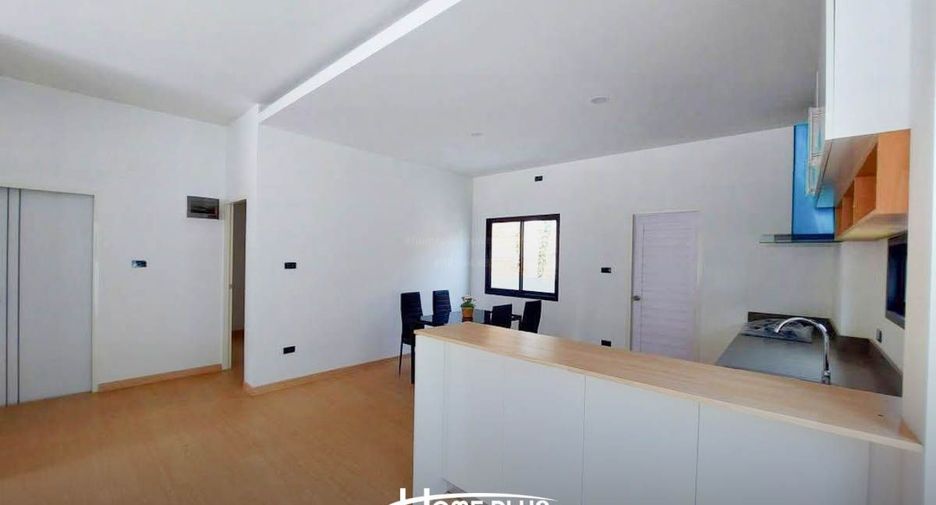 À vendre 2 chambres maison à Ban Bueng, Chonburi