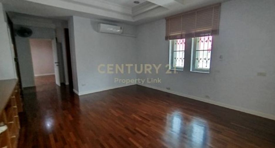 For rent 6 ベッドルーム house in Phaya Thai, Bangkok