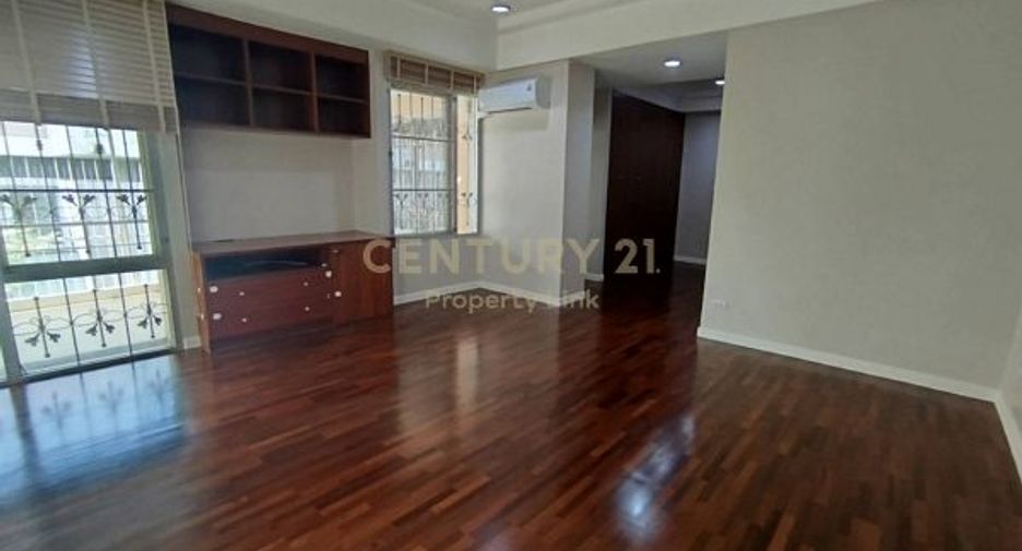 For rent 6 ベッドルーム house in Phaya Thai, Bangkok
