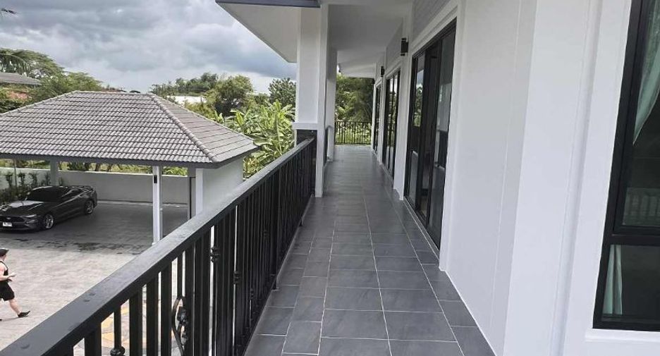 À vendre 5 chambres villa à San Sai, Chiang Mai
