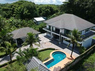 For sale 5 bedrooms villa in San Sai, Chiang Mai