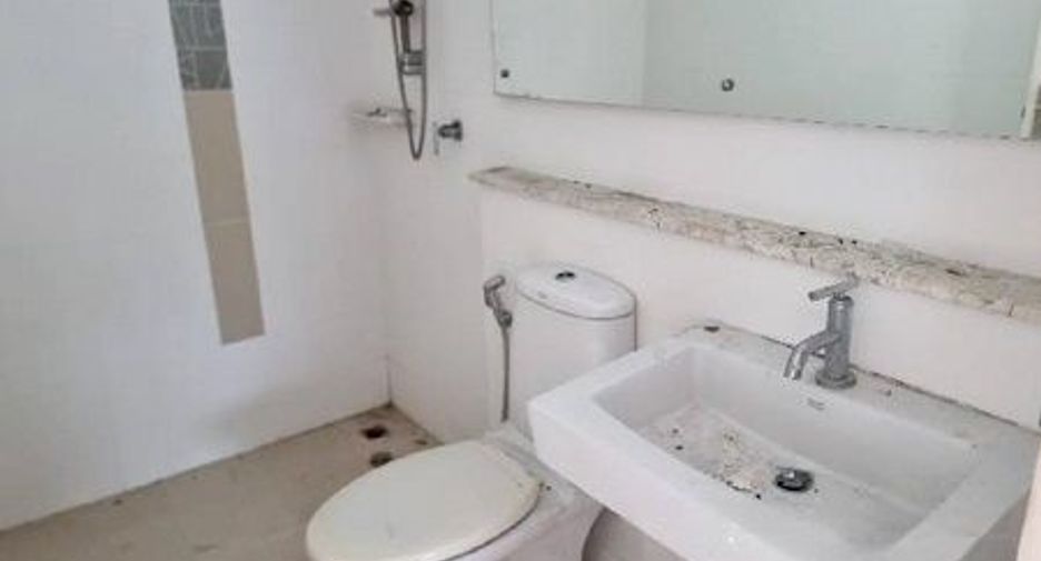 À vendre 3 chambres maison à Bang Sao Thong, Samut Prakan