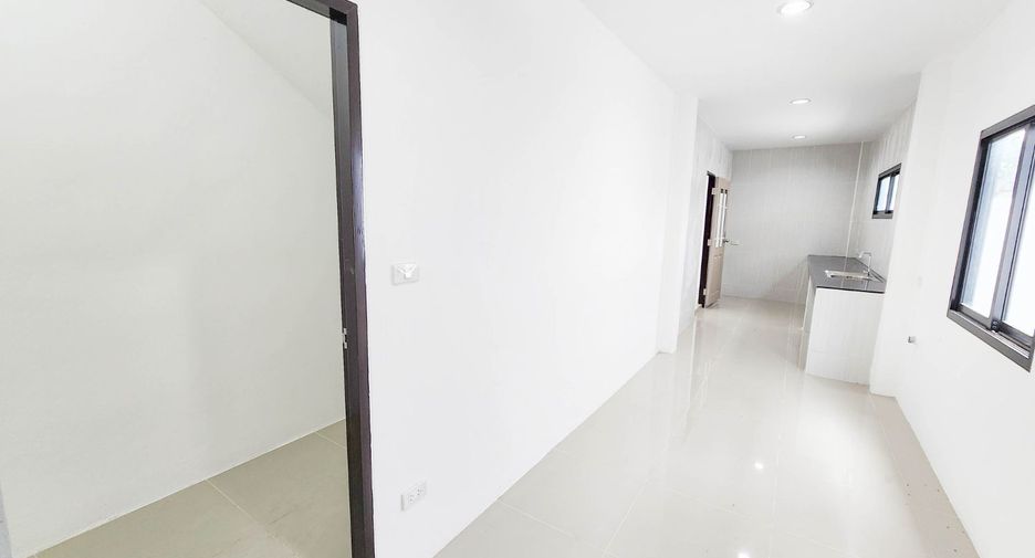 For sale 3 bedrooms house in Thawi Watthana, Bangkok