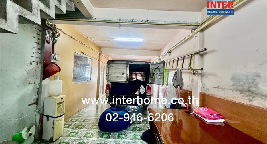 Reihenhaus zum Kauf mit 6 Zimmer in Bang Kho Laem, Bangkok