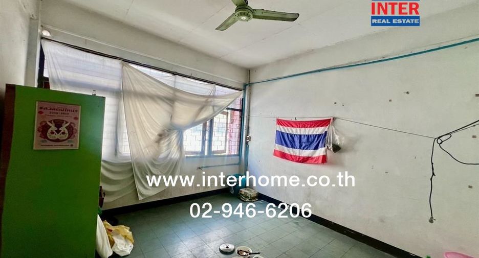 Reihenhaus zum Kauf mit 6 Zimmer in Bang Kho Laem, Bangkok