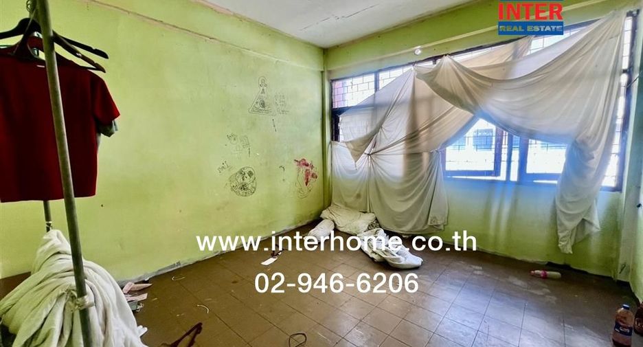 Reihenhaus zum Kauf mit 6 Zimmer in Bang Kho Laem, Bangkok