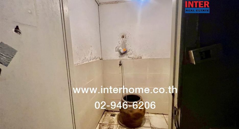 Reihenhaus zum Kauf mit 6 Zimmer in Bang Kho Laem, Bangkok