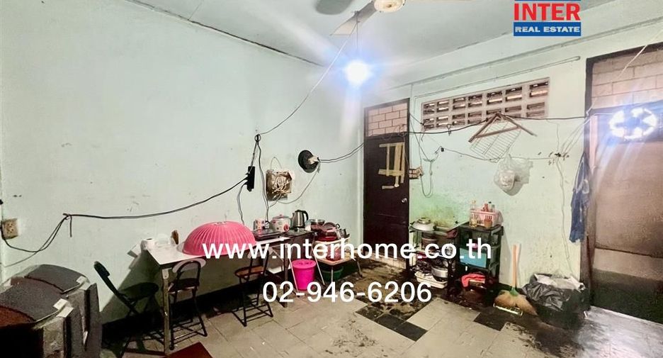 Reihenhaus zum Kauf mit 6 Zimmer in Bang Kho Laem, Bangkok