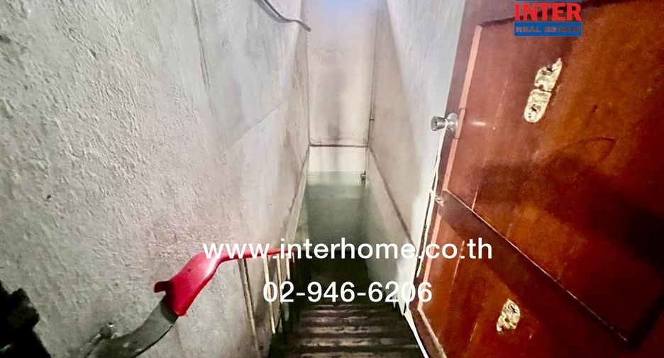 Reihenhaus zum Kauf mit 6 Zimmer in Bang Kho Laem, Bangkok