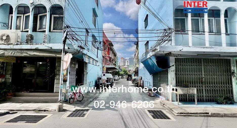 Reihenhaus zum Kauf mit 6 Zimmer in Bang Kho Laem, Bangkok