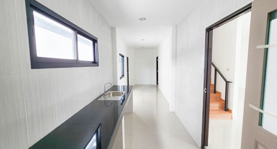 For sale 3 bedrooms house in Thawi Watthana, Bangkok
