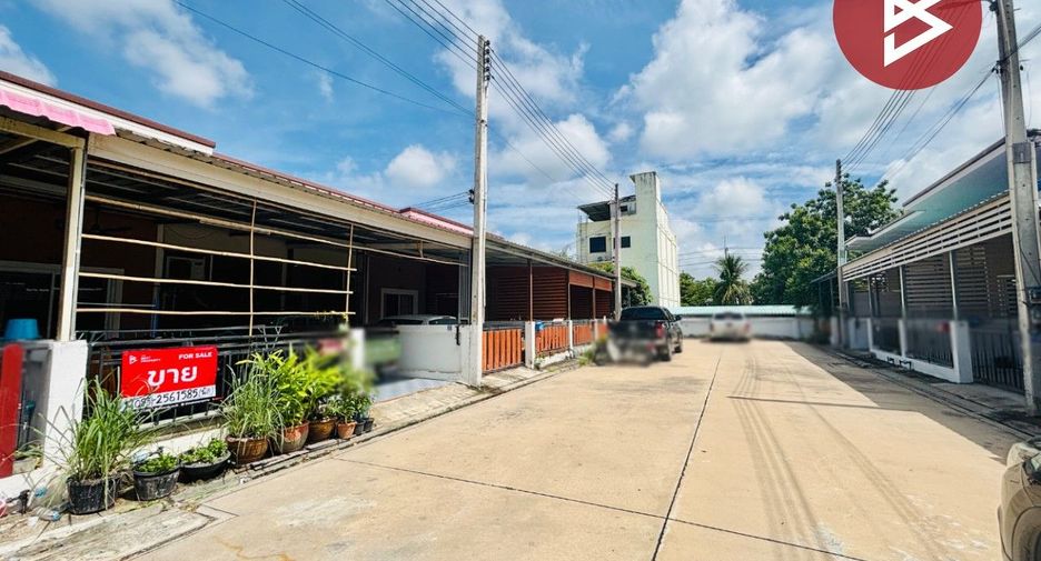 Casa adosada en venta de 2 habitaciones en Ban Bueng, Chonburi