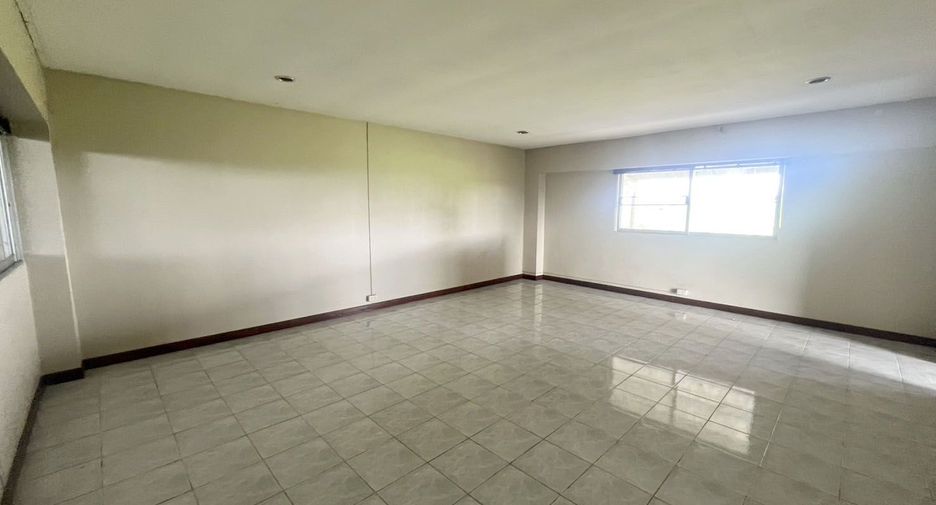 Lagerhaus zur Miete mit 4 Zimmer in San Pa Tong, Chiang Mai