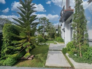 Casa en alquiler y en venta de 4 habitaciones en Saphan Sung, Bangkok