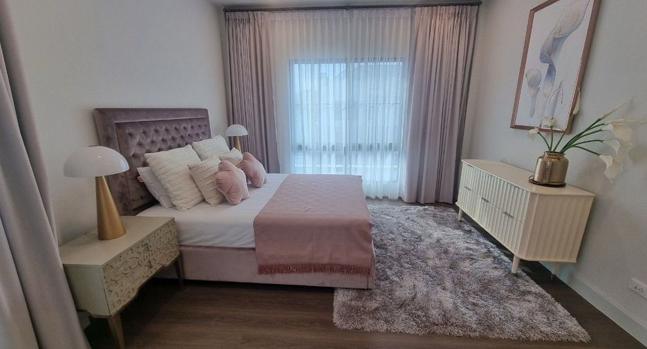 Haus zur Miete und zum Kauf mit 4 Zimmer in Saphan Sung, Bangkok