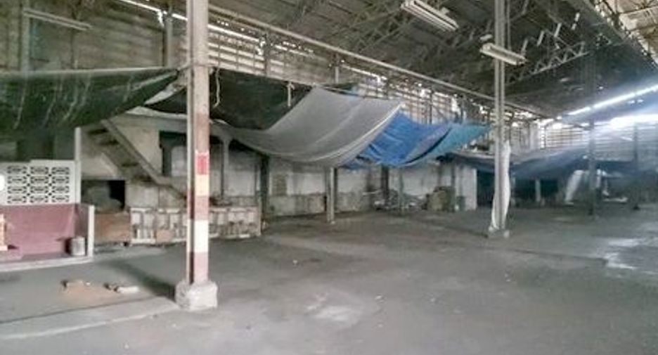 Продажа склад в Сатхон, Бангкок