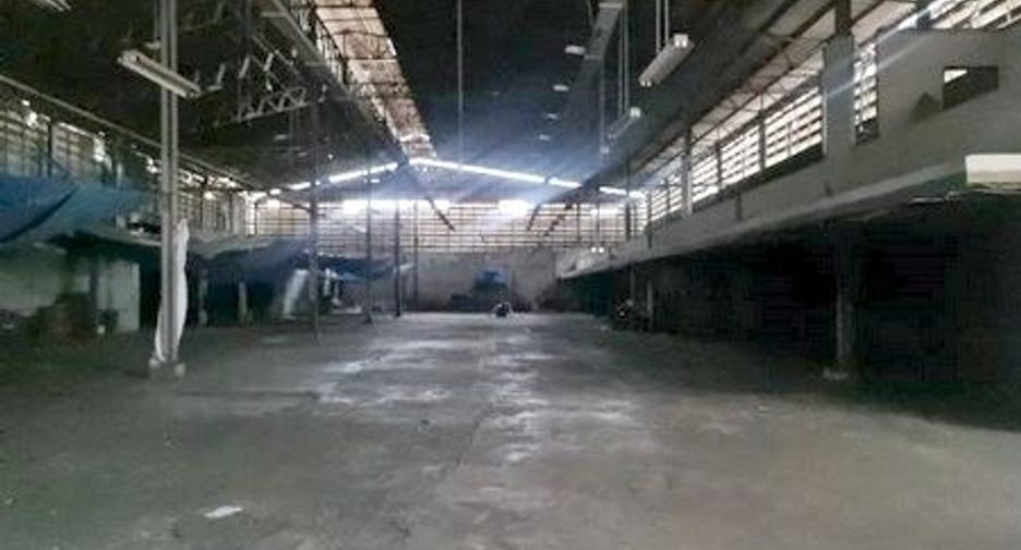 Продажа склад в Сатхон, Бангкок