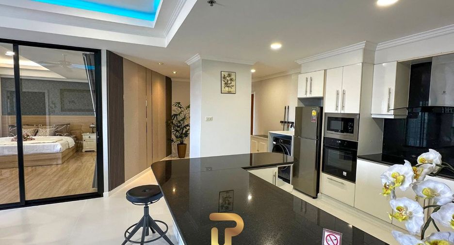For sale 2 ベッドルーム condo in Bang Lamung, Chonburi