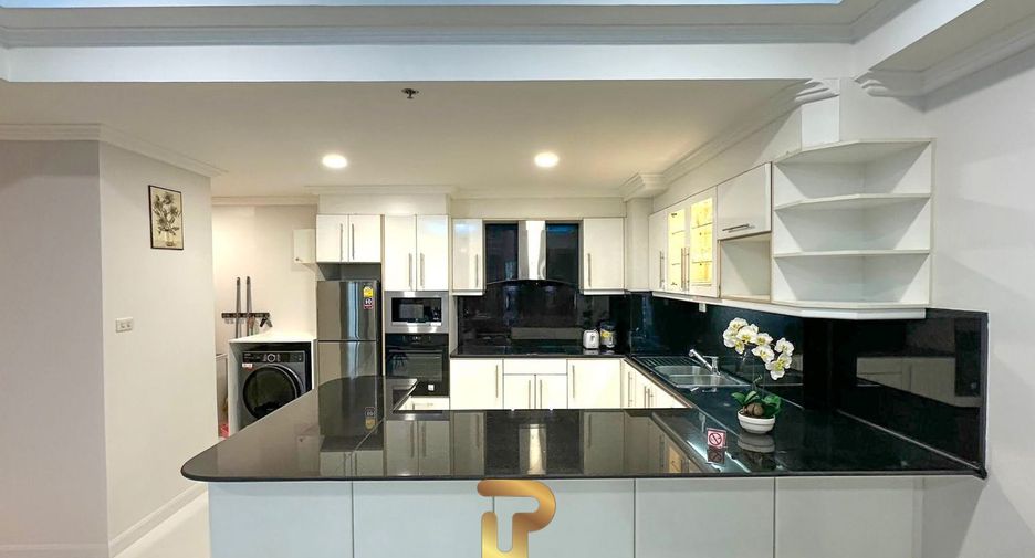 For sale 2 ベッドルーム condo in Bang Lamung, Chonburi