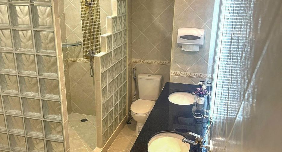 For sale 2 ベッドルーム condo in Bang Lamung, Chonburi