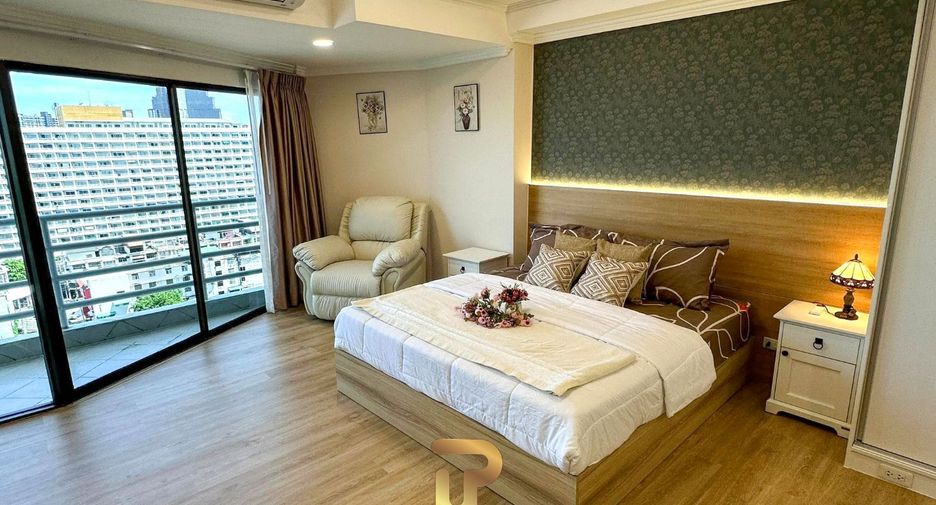 For sale 2 ベッドルーム condo in Bang Lamung, Chonburi