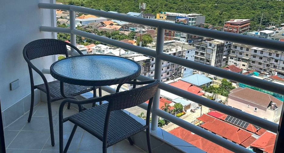 For sale 2 ベッドルーム condo in Bang Lamung, Chonburi
