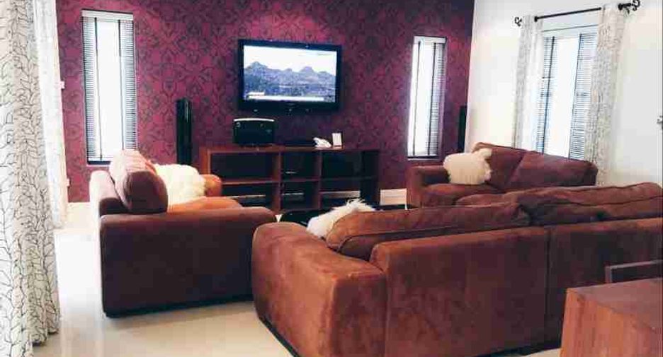 For sale 3 bedrooms villa in Sattahip, Chonburi