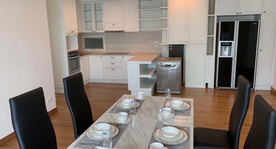 Condo en venta de 4 habitaciones en Watthana, Bangkok