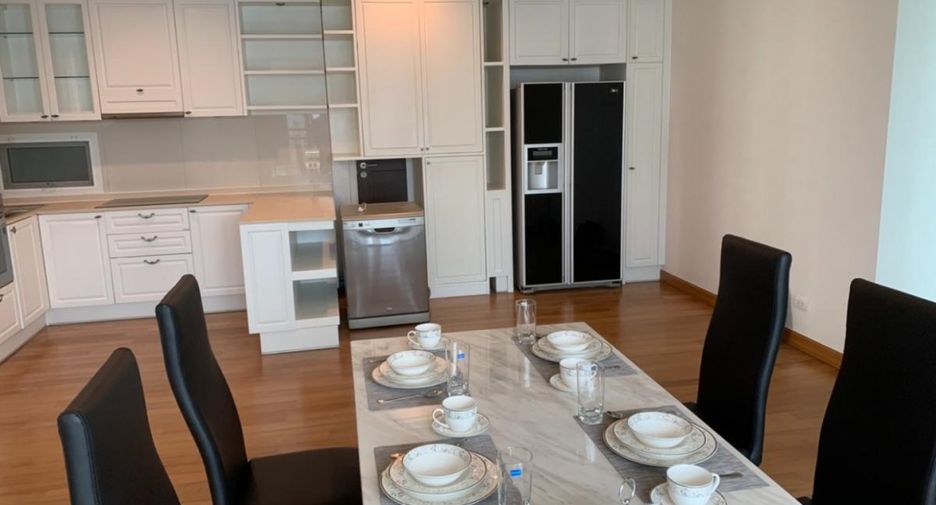 Condo en venta de 4 habitaciones en Watthana, Bangkok