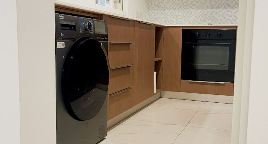 Condo en alquiler y en venta de 2 habitaciones en Pathum Wan, Bangkok