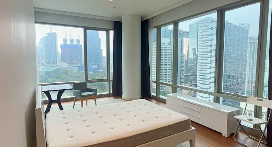 Condo en alquiler y en venta de 2 habitaciones en Pathum Wan, Bangkok