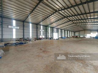 À louer entrepôt à Si Racha, Chonburi