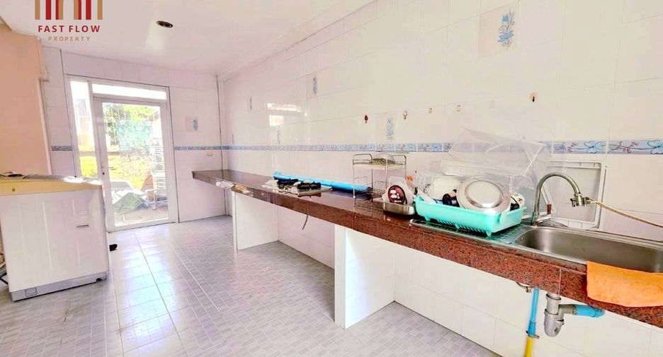 出售 4 卧室 独立屋 在 Khlong Luang, Pathum Thani