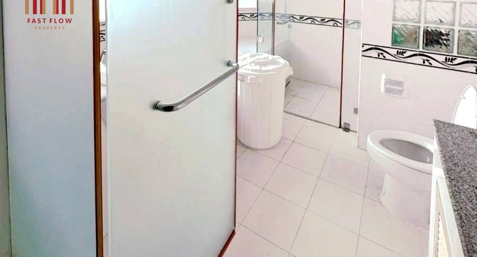 出售 4 卧室 独立屋 在 Khlong Luang, Pathum Thani