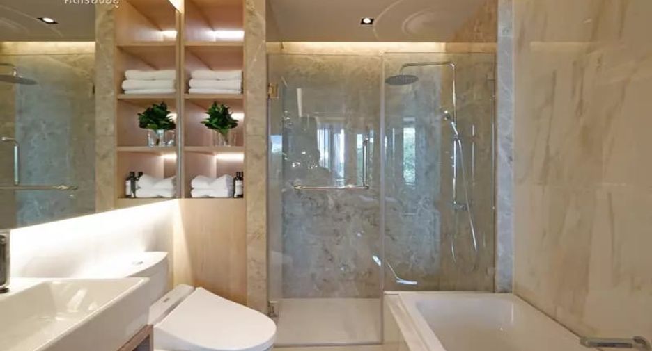 For sale 3 bedrooms condo in Watthana, Bangkok