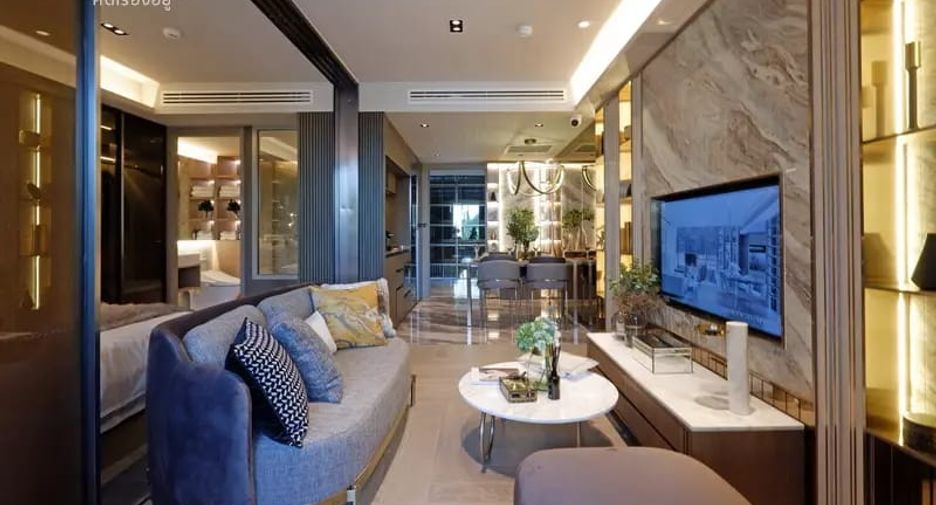 For sale 3 bedrooms condo in Watthana, Bangkok