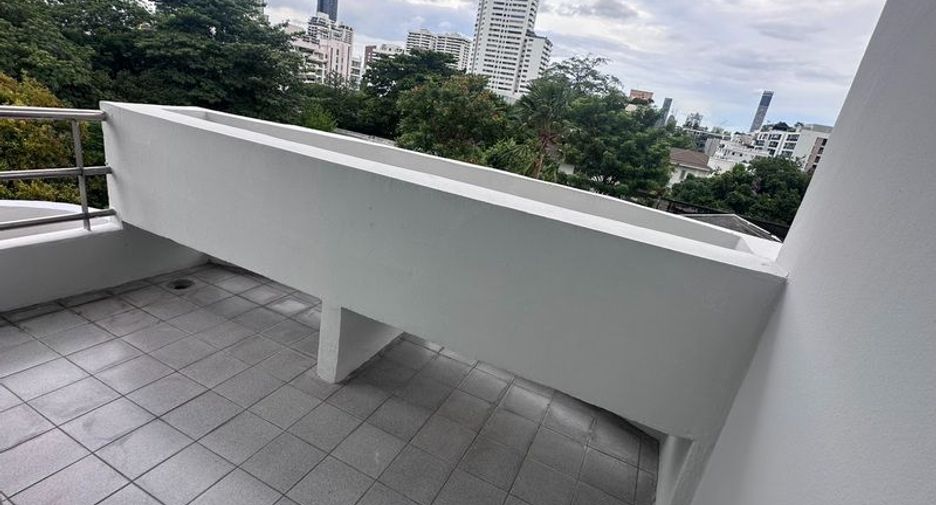 ให้เช่า 2 ห้องนอน อพาร์ทเม้นท์ ใน วัฒนา, กรุงเทพฯ