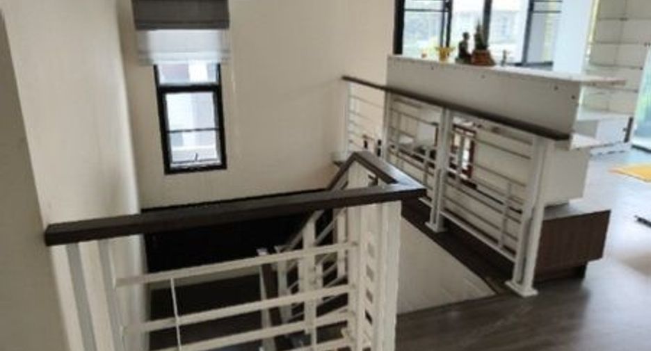 For sale 6 bedrooms house in Bang Khun Thian, Bangkok