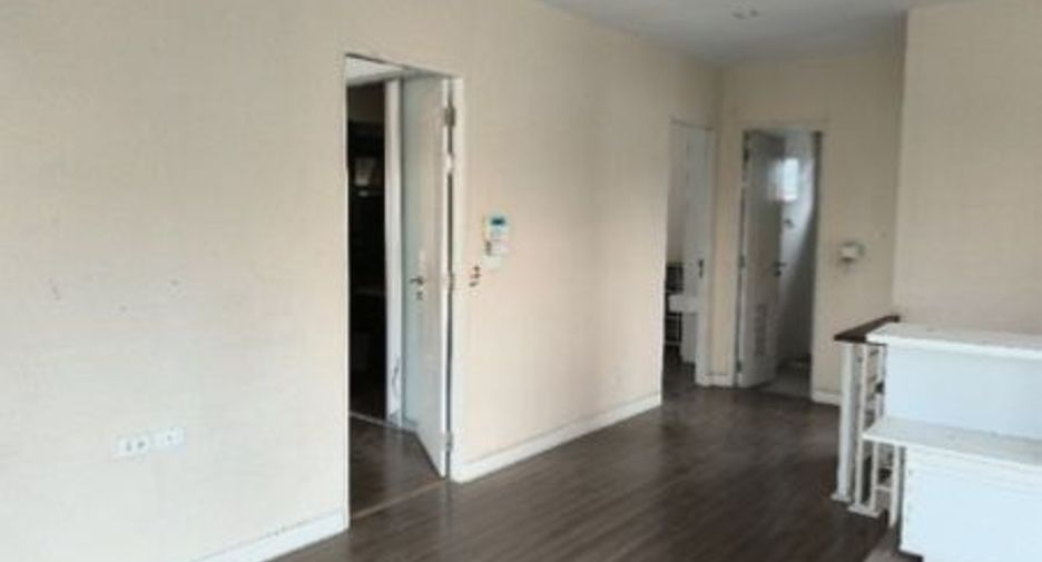 For sale 6 bedrooms house in Bang Khun Thian, Bangkok
