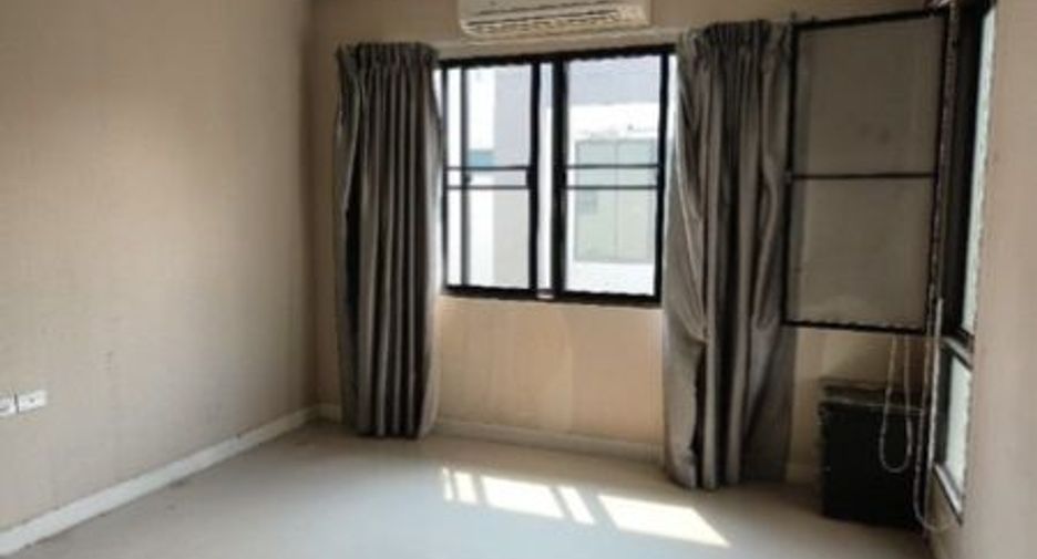 For sale 6 bedrooms house in Bang Khun Thian, Bangkok
