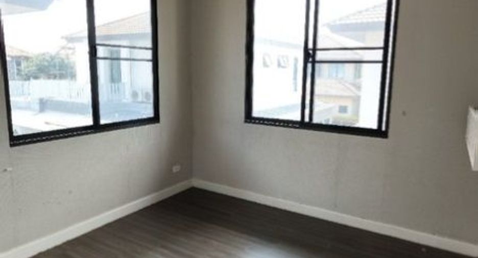 For sale 6 bedrooms house in Bang Khun Thian, Bangkok