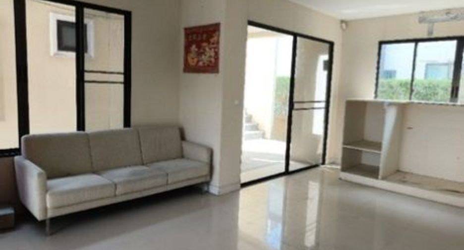 For sale 6 bedrooms house in Bang Khun Thian, Bangkok