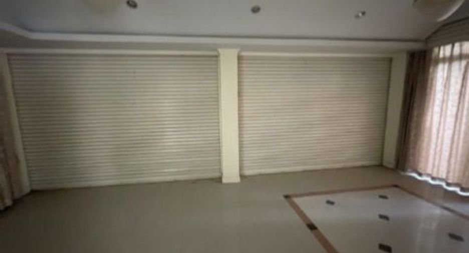 Casa en venta de 4 habitaciones en Mueang Nakhon Ratchasima, Nakhon Ratchasima