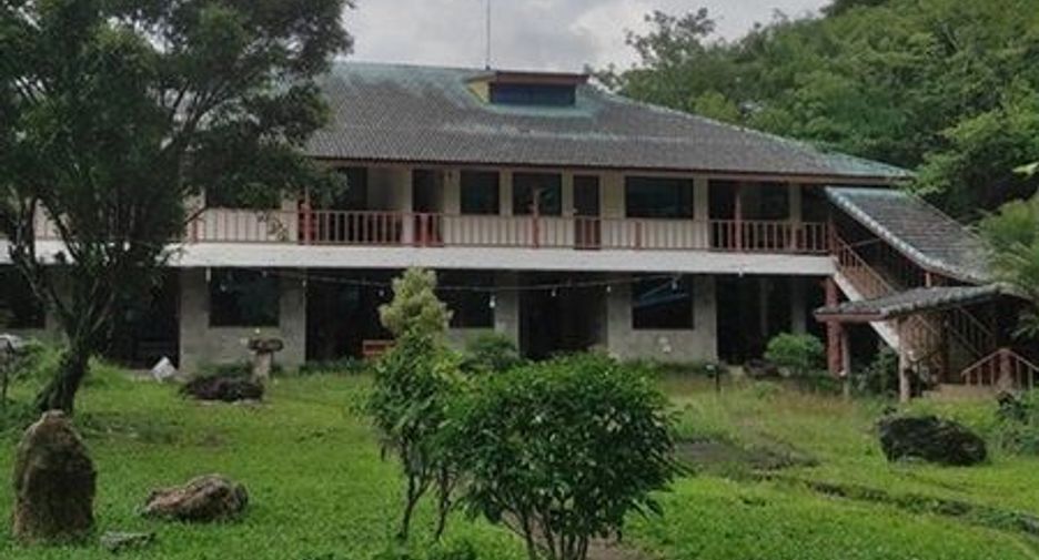 À vendre hôtel à Pak Chong, Nakhon Ratchasima