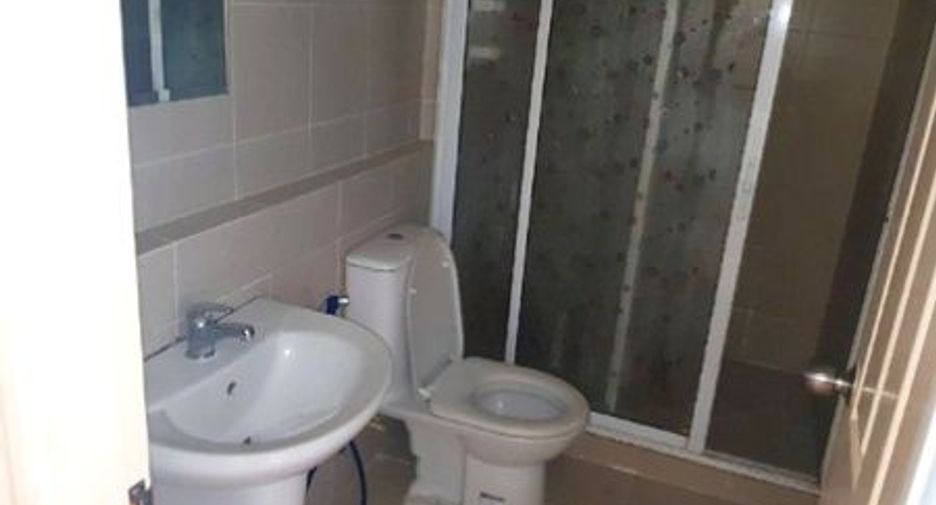 For sale 3 bedrooms townhouse in Lat Krabang, Bangkok